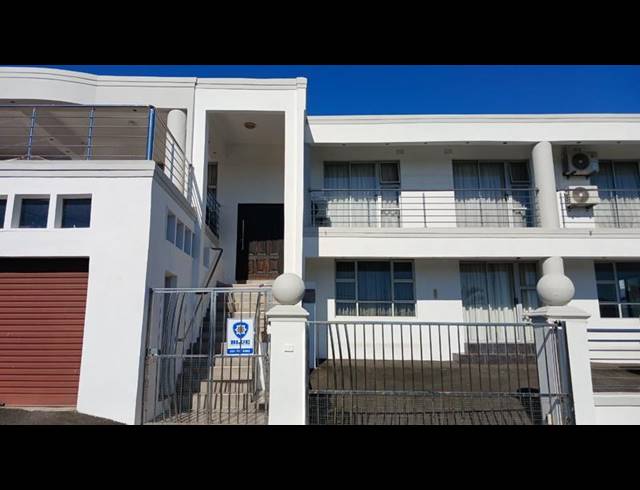 4 BEDROOM HOUSE FOR SALE IN MOORTON
